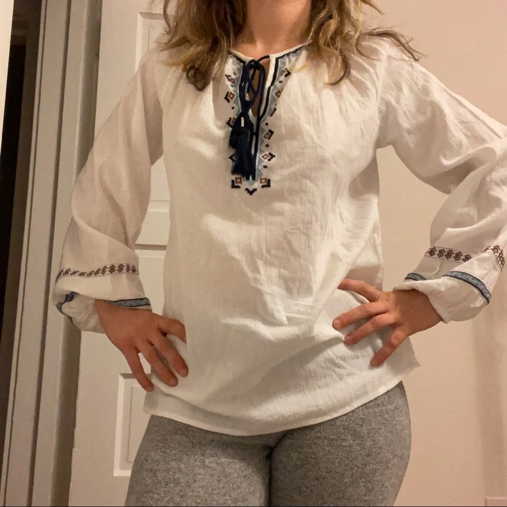 Lord and Taylor Top - Picture 9 of 9